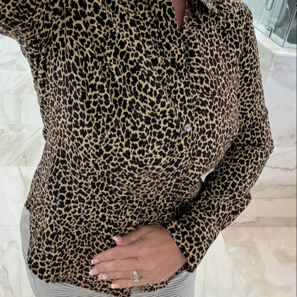 J. Crew Women's Leopard Print Button Down Shirt size 6 curvy